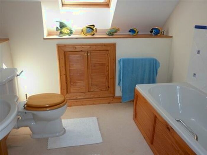2 Bedroom Detached House To Rent In Harleyford Estate, Henley Road, Marlow, Buckinghamshire, SL7
