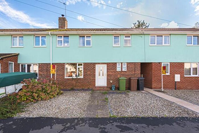 2 Bedroom Terraced House To Rent In Longmead, Abingdon, OX14