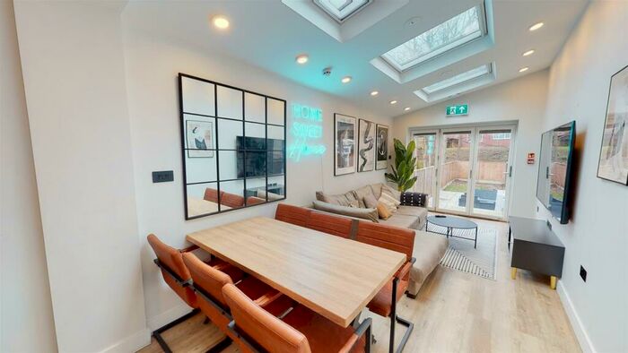 6 Bedroom House To Rent In Dawlish Road, Birmingham, B29