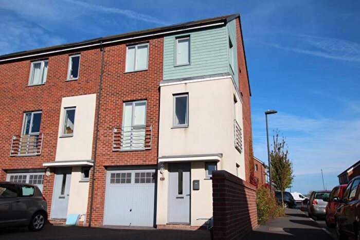 6 Bedroom Terraced House To Rent In Great Copsie Way - Stoke Gifford, BS16