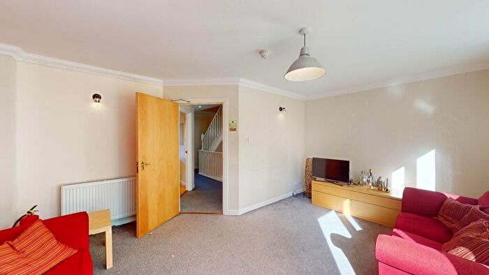 5 Bedroom Town House For Sale In Milnbank Gardens, Dundee, DD1