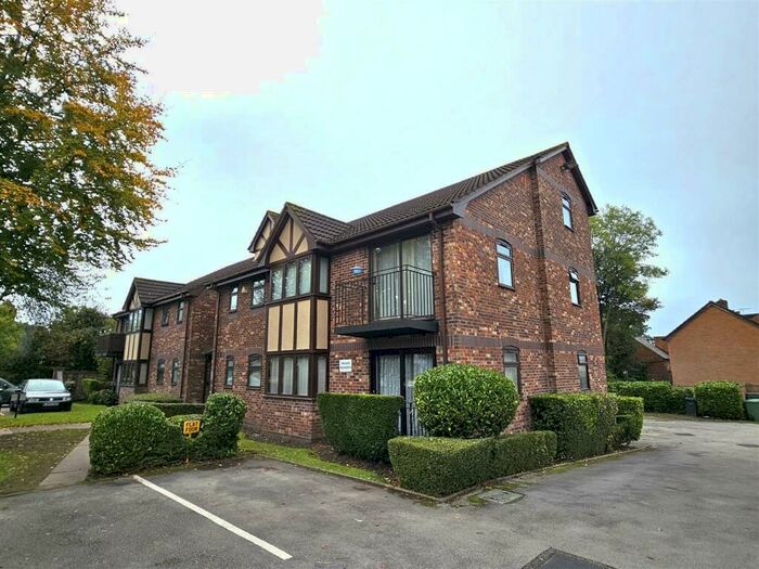 1 Bedroom Flat To Rent In Birmingham Road, Sutton Coldfield, B72