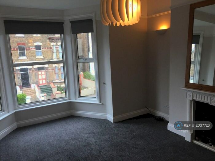 1 Bedroom Flat To Rent In Granville Road, Broadstairs, CT10
