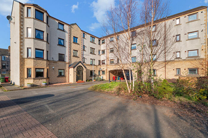 2 Bedroom Flat For Sale In Victoria Road, Falkirk, FK2