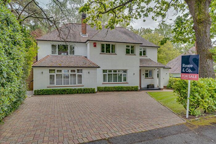 4 Bedroom Detached House For Sale In Randall Road, Hiltingbury, SO53