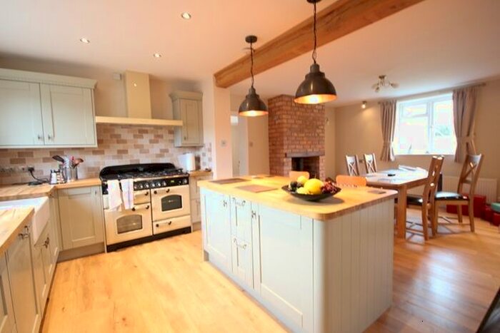 4 Bedroom Cottage To Rent In The Granary, Prime Cut Farm, Crown East, Worcester, WR2