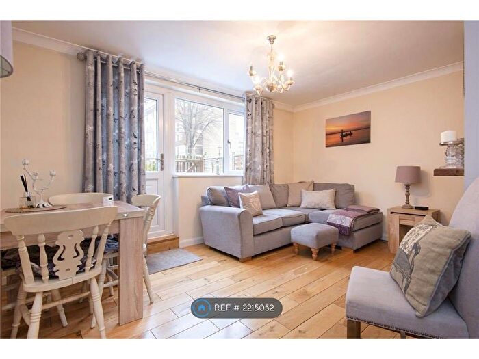 2 Bedroom Maisonette To Rent In Bevin House, London, E3