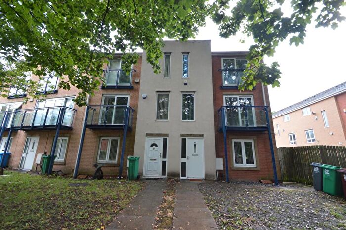 4 Bedroom House To Rent In Royce Road, Hulme, Manchester, M15