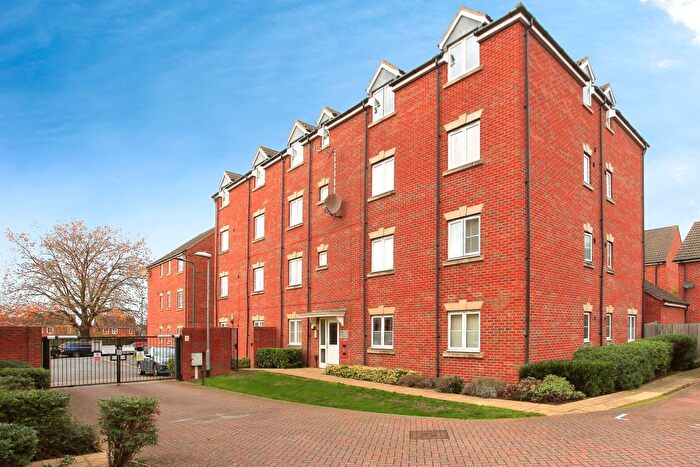 2 Bedroom Flat For Sale In Emperor Way, Peterborough, PE2