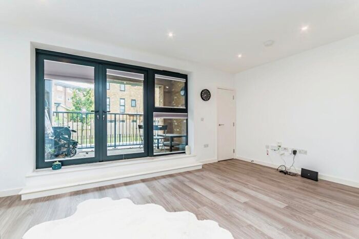 1 Bedroom Flat For Sale In Fairfield Road, Croydon, CR0