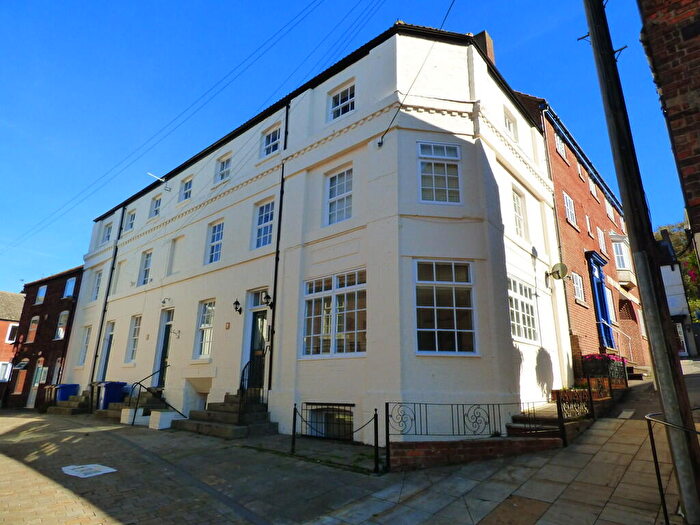 1 Bedroom Flat To Rent In Market Place, Caistor, LN7