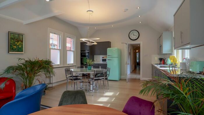 3 Bedroom Flat To Rent In The Towpath, Woodstock Road, Oxford, OX2