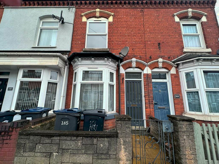 2 Bedroom Terraced House To Rent In Percy Road, Birmingham, B11