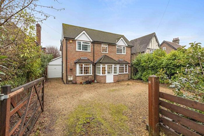 4 Bedroom Detached House For Sale In White Lion Road, Little Chalfont, HP7