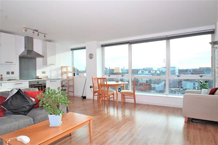 1 Bedroom Apartment To Rent In City Centre, Nottingham, NG1