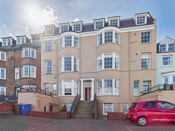 2 Bedroom Flat For Sale In Queens Parade, Scarborough, YO12