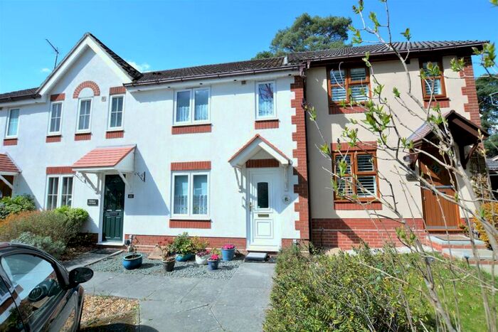 2 Bedroom Terraced House To Rent In Hainault Drive, Verwood, BH31