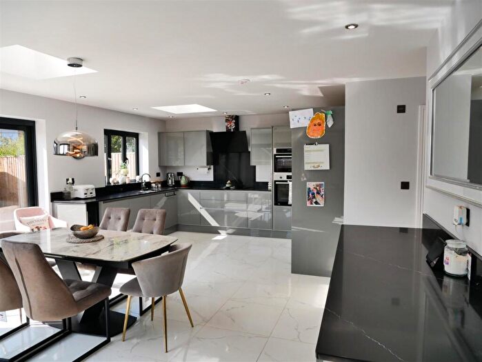4 Bedroom Detached Bungalow For Sale In Poynder Place, Hilmarton, SN11