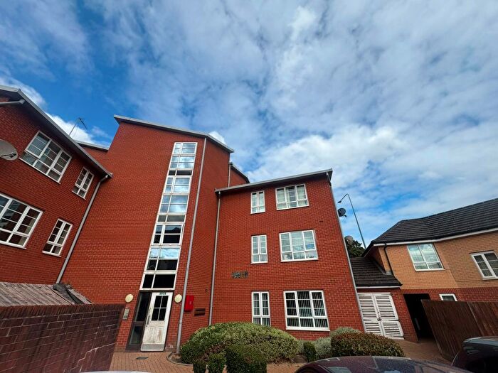 2 Bedroom Flat To Rent In Bell Street, Tipton, DY4