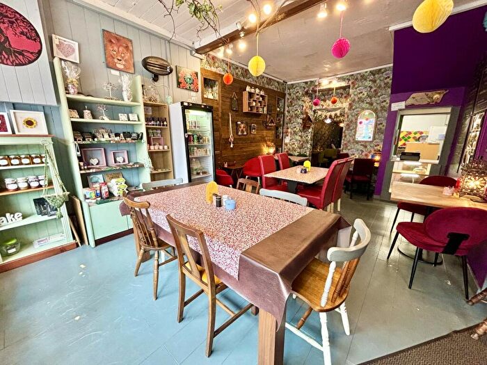 2 Bedroom Retail Property For Sale In Herbert Street, Pontardawe, Swansea., SA8