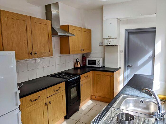 4 Bedroom Terraced House To Rent In First Avenue, Selly Park, Birmingham, B29
