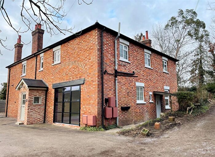 4 Bedroom Semi Detached House For Sale In Tonbridge Road, Hildenborough, Tonbridge, TN11