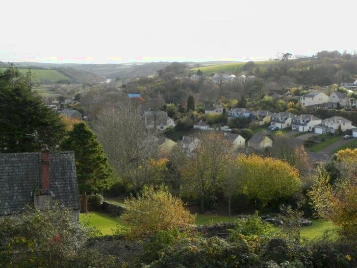 4 Bedroom Semi-Detached House To Rent In The Brambles, Lostwithiel, PL22