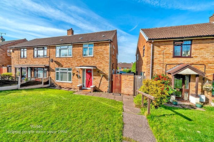 3 Bedroom Semi-Detached House For Sale In Friary Crescent, Walsall, WS4