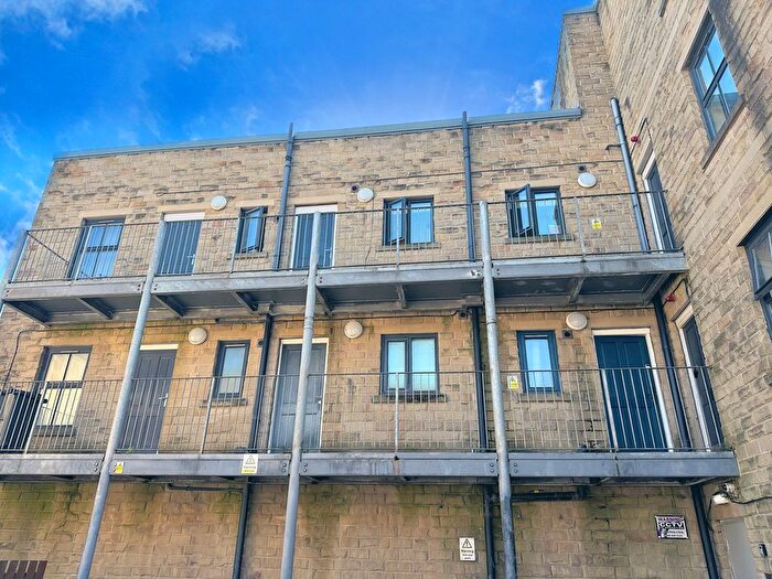 2 Bedroom Flat To Rent In Sunderland Street, Halifax, HX1
