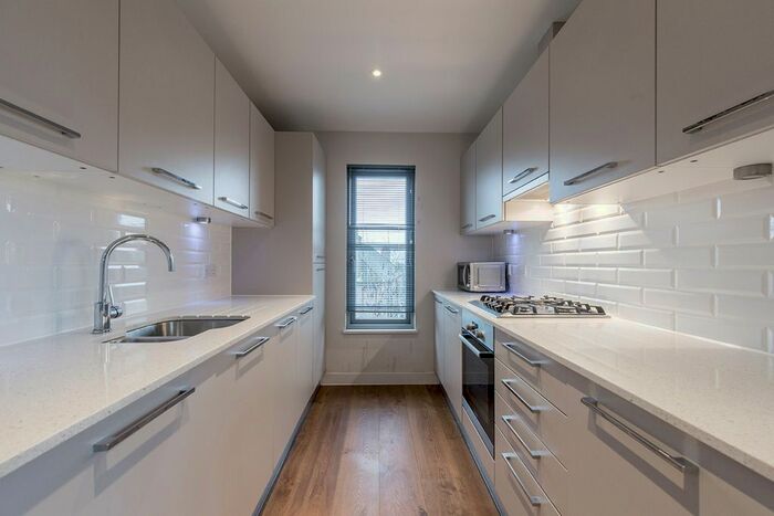 1 Bedroom Flat To Rent In High Street, London, N14
