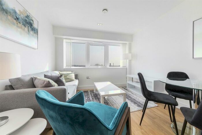 1 Bedroom Apartment To Rent In Laporte Way, Luton, Bedfordshire, LU4