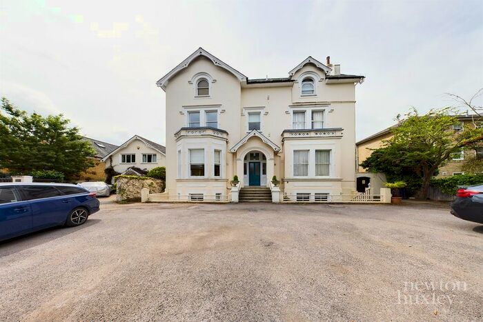 Studio To Rent In Wolsey Road, East Molesey, KT8