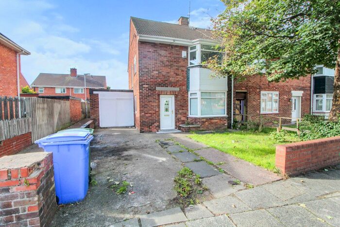 3 Bedroom Semi-Detached House To Rent In Lindsay Avenue, Blyth, NE24