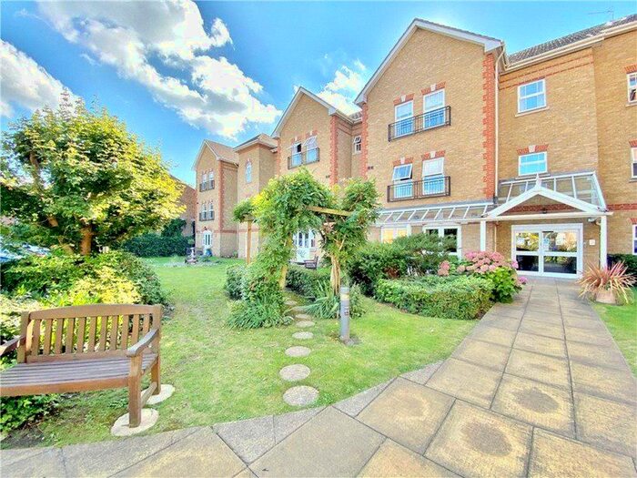2 Bedroom Flat To Rent In Retirement Apartment Draper Close, Isleworth, TW7