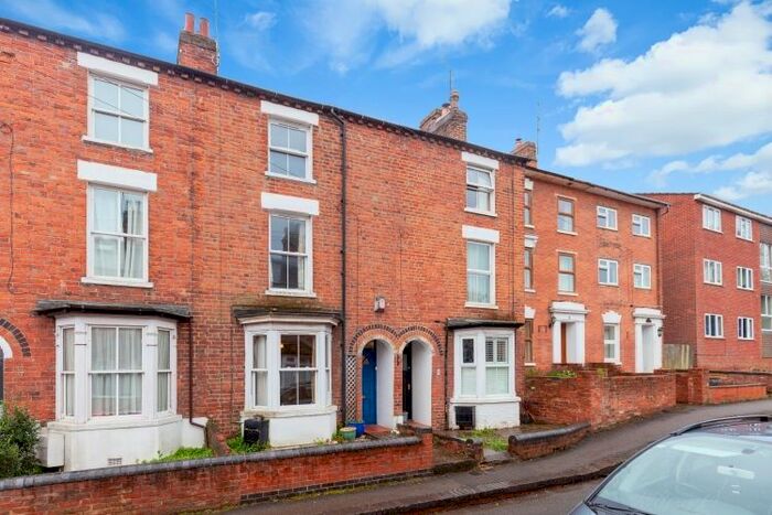 3 Bedroom Terraced House To Rent In Prospect Road, Banbury, OX16