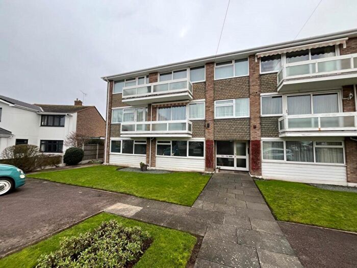 2 Bedroom Apartment To Rent In Dungannon Chase, Southend-on-Sea, Essex, SS1