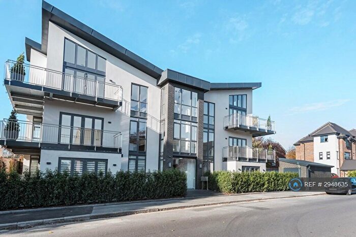 2 Bedroom Flat To Rent In Stanley Road, Sutton, SM2