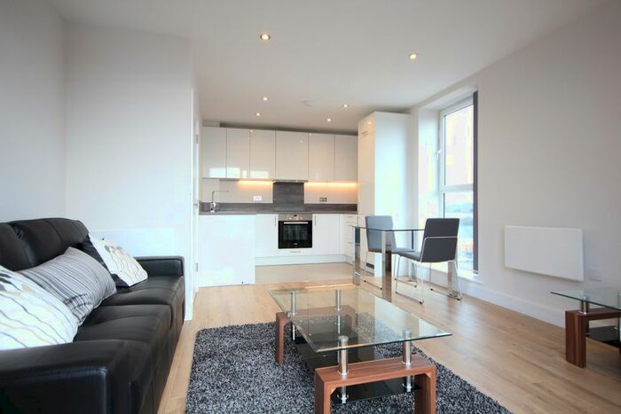 1 Bedroom Flat To Rent In Montagu House, Padworth Avenue, Kennet Island, Reading Berkshire, RG2