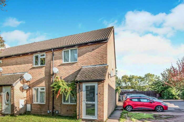 2 Bedroom End Of Terrace House To Rent In The Windermere, Kempston, MK42