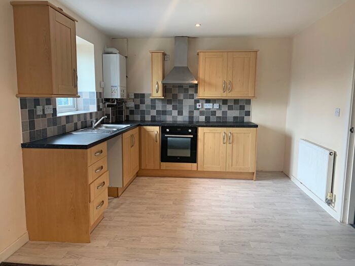 2 Bedroom Flat To Rent In Manor Fields, Rotherham, S61