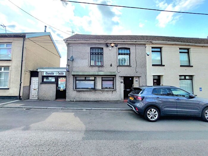 2 Bedroom Flat To Rent In Trebanog Road, Porth, CF39