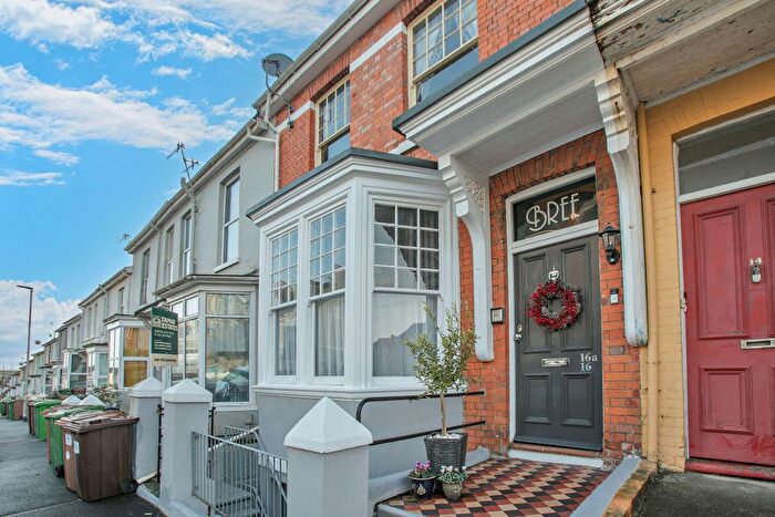 2 Bedroom Maisonette For Sale In Elm Road, Plymouth, PL4