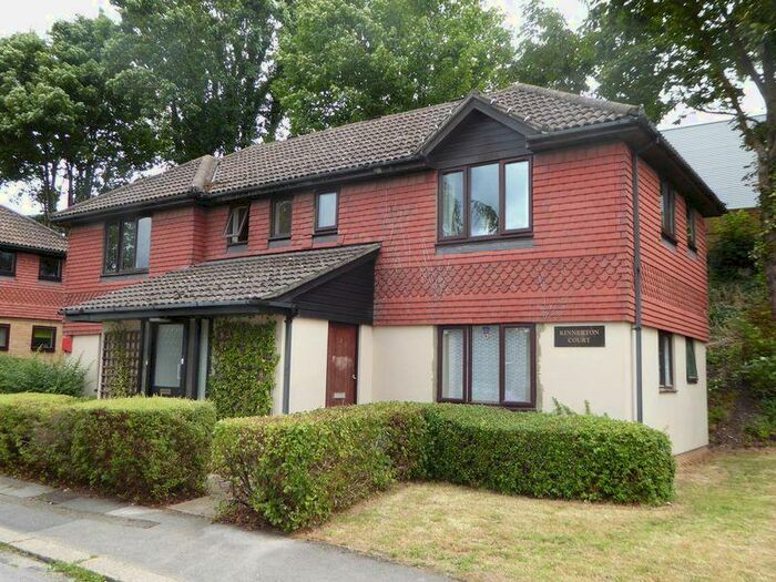 Flat To Rent In Station Approach, Coulsdon, CR5