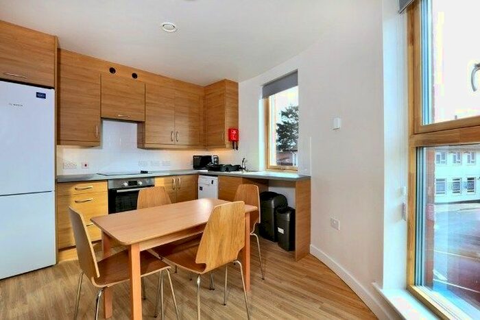 5 Bedroom Flat To Rent In Bevois Mews, Earls Road, Southampton, SO14