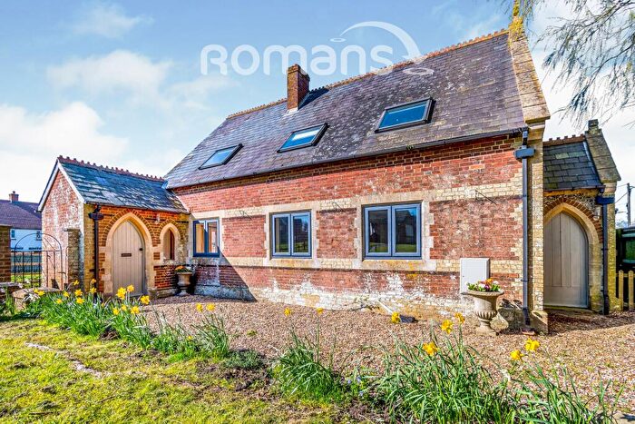 3 Bedroom Detached House To Rent In Fair Oak, Nr Winchester, SO50