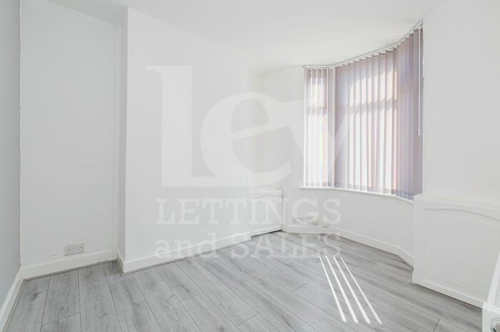 3 Bedroom Terraced House To Rent In Bardsay, Liverpool, L4