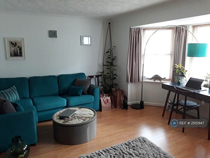1 Bedroom Flat To Rent In Leopold Road, Brighton, BN1