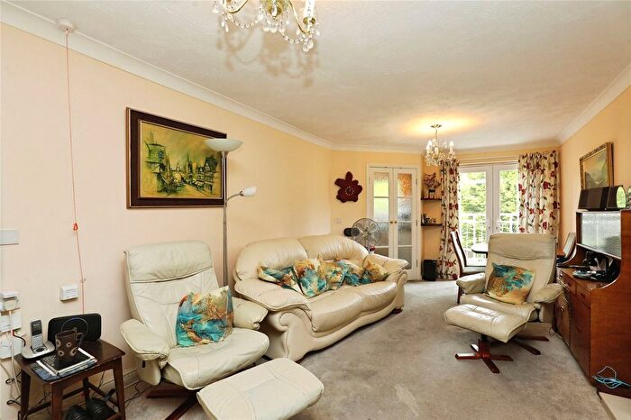 2 Bedroom Flat For Sale In Townbridge Court, Northwich, CW8