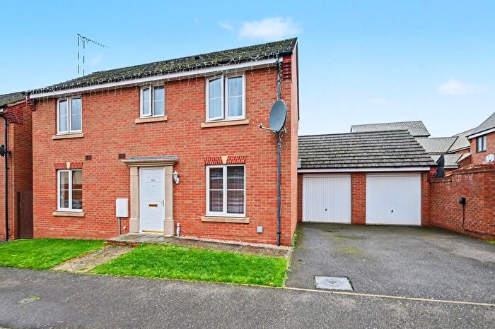 3 Bedroom Detached House For Sale In Oulton Road, Rugby, CV21