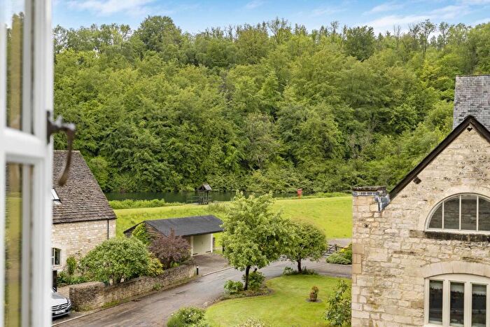 2 Bedroom House For Sale In Longfords Mill, Minchinhampton, Stroud, Gloucestershire, GL6